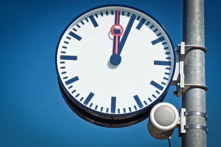 伤官正财透干 ，最难预测的类型